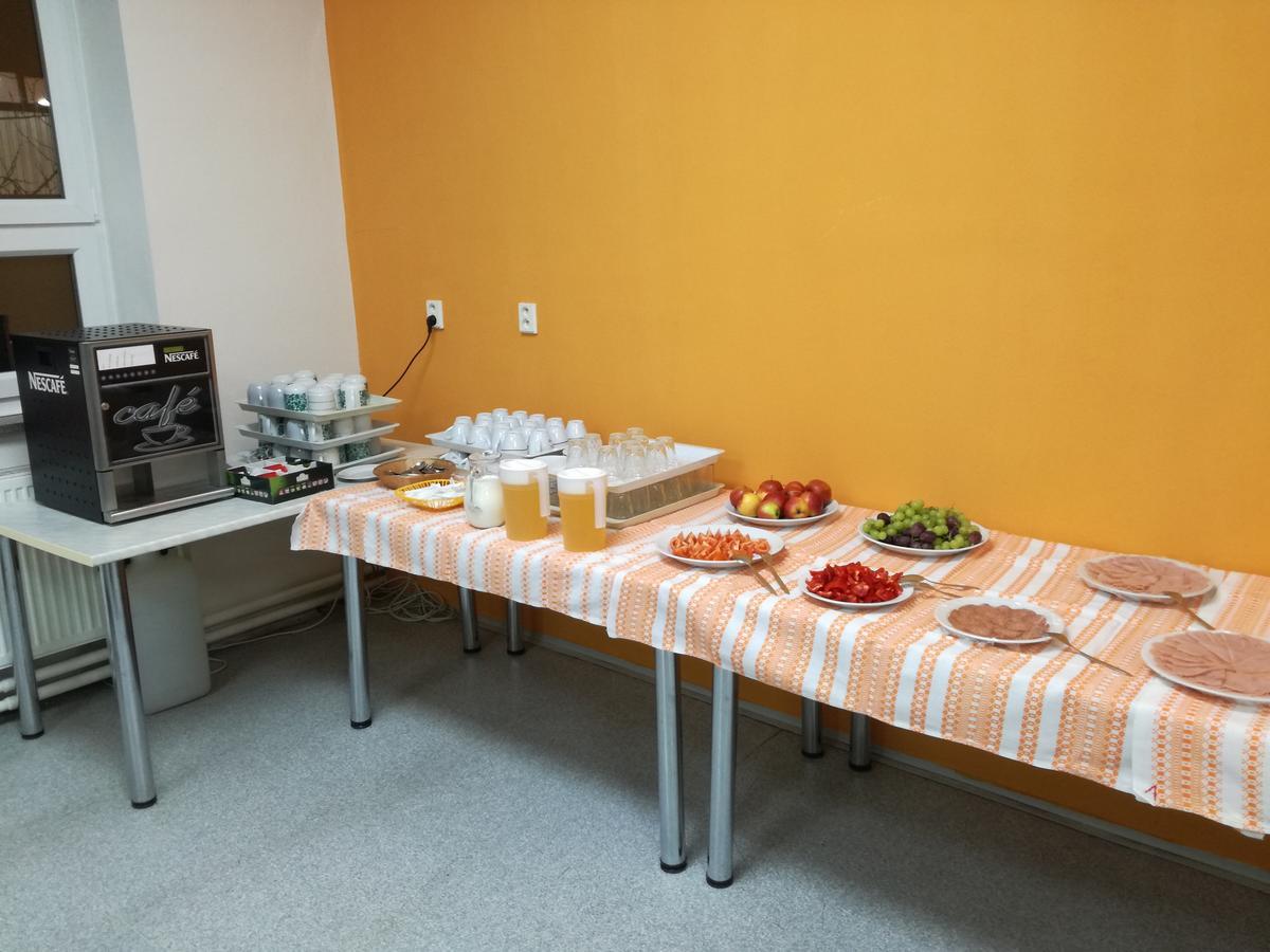 Auberge de jeunesse Tauferovy Koleje à Brno Extérieur photo